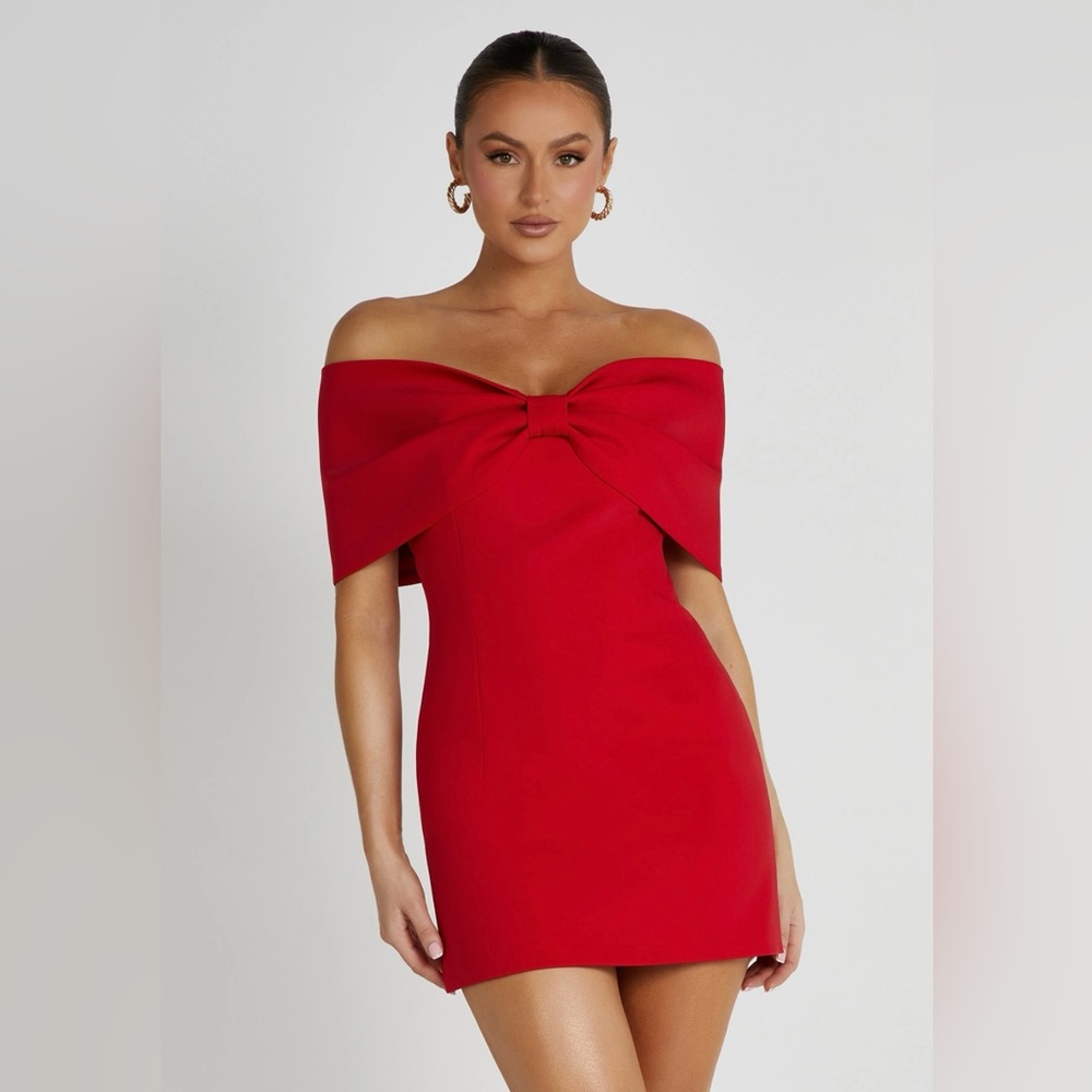Meshki GWYNETH
Off Shoulder Bow Mini Dress - Red NWT XS
